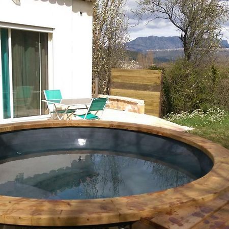 Spa Cabanon De Charme - Le Garagai Meyreuil Dış mekan fotoğraf